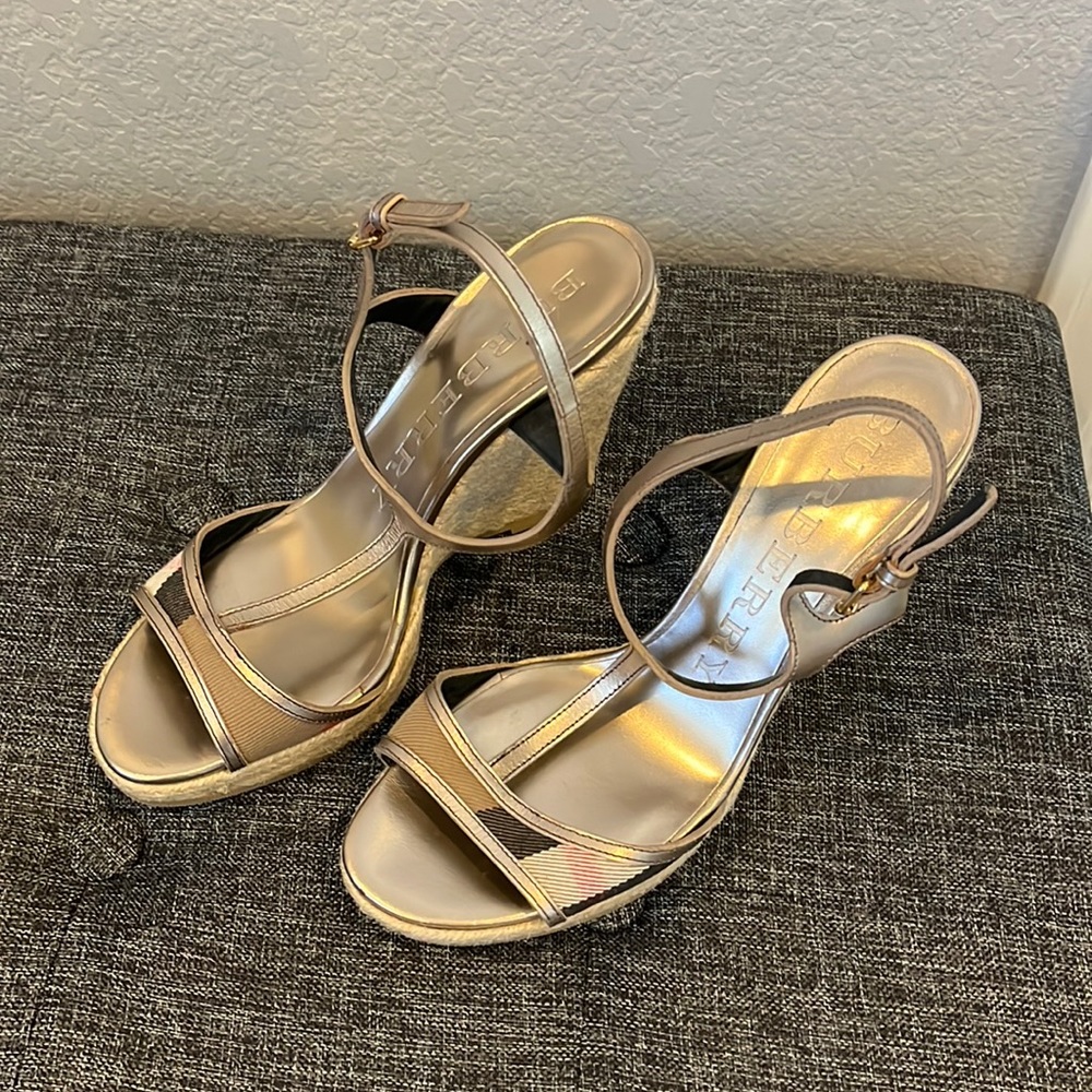 Burberry. 36.Bridle house check. Leeham wedge sandals.Gently worn.make an offer